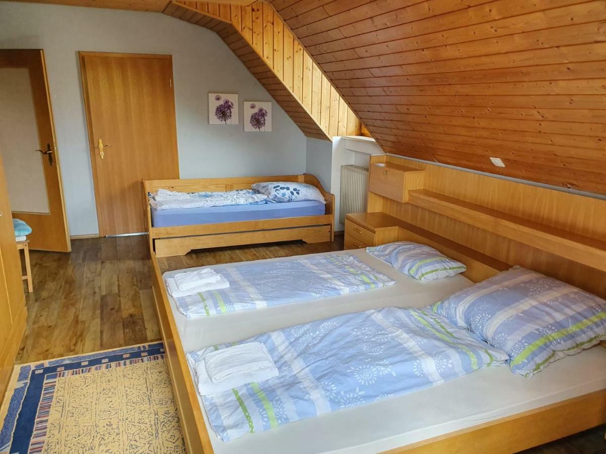 Villa Blue Nördlingen Esterno foto